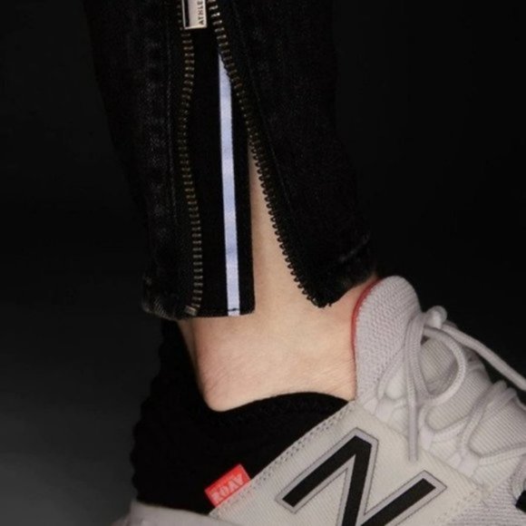 Athleta Sculptek Ultra Skinny Zip Jeans 2 Black - Picture 4 of 6